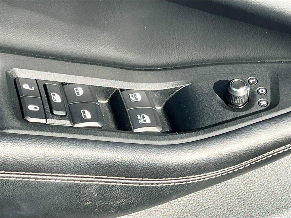 used 2022 Jeep Grand Cherokee L car, priced at $31,000