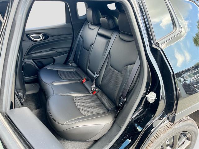 new 2025 Jeep Compass car, priced at $28,975