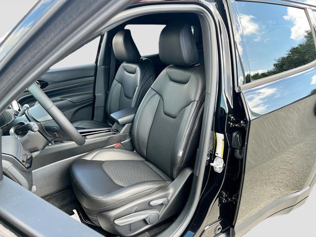 new 2025 Jeep Compass car, priced at $28,975