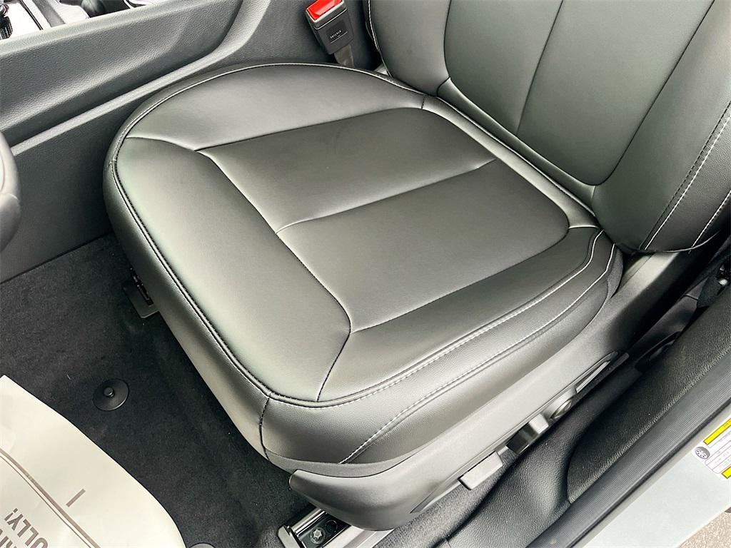 new 2025 Jeep Grand Cherokee L car, priced at $41,108