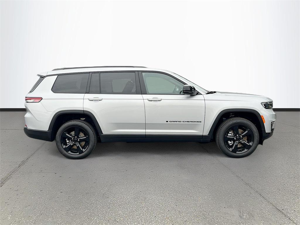 new 2025 Jeep Grand Cherokee L car, priced at $41,108