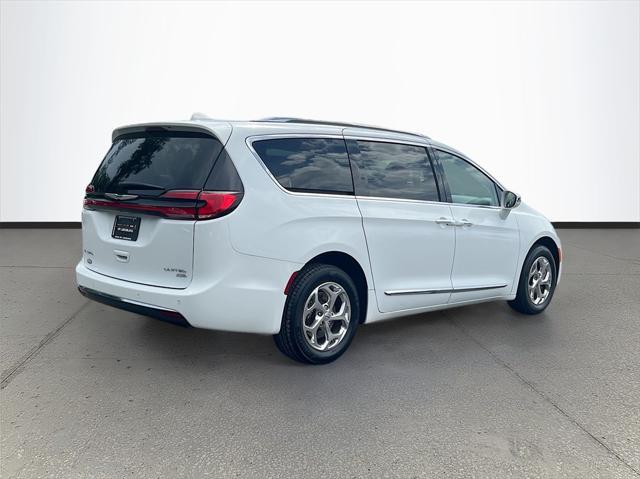 used 2021 Chrysler Pacifica car, priced at $28,295