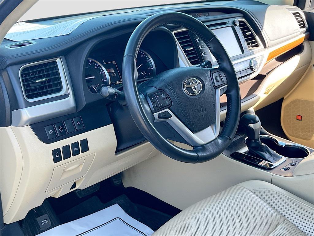 used 2018 Toyota Highlander car, priced at $19,837