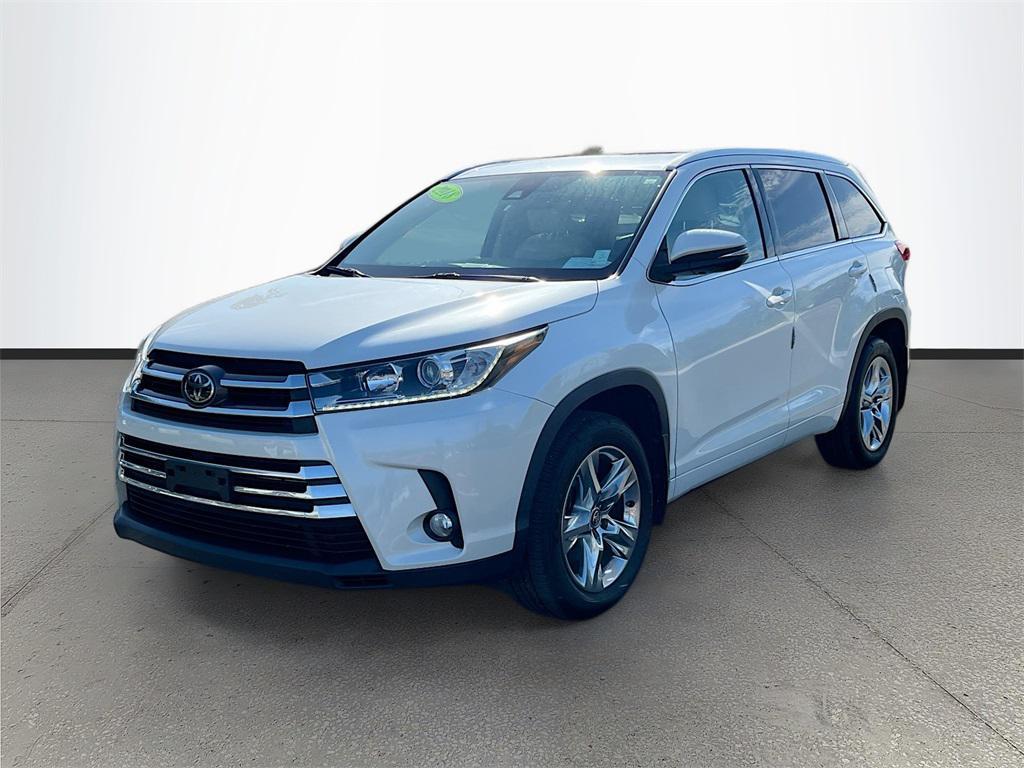 used 2018 Toyota Highlander car, priced at $19,837