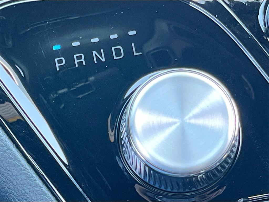 new 2025 Chrysler Pacifica Hybrid car, priced at $44,040