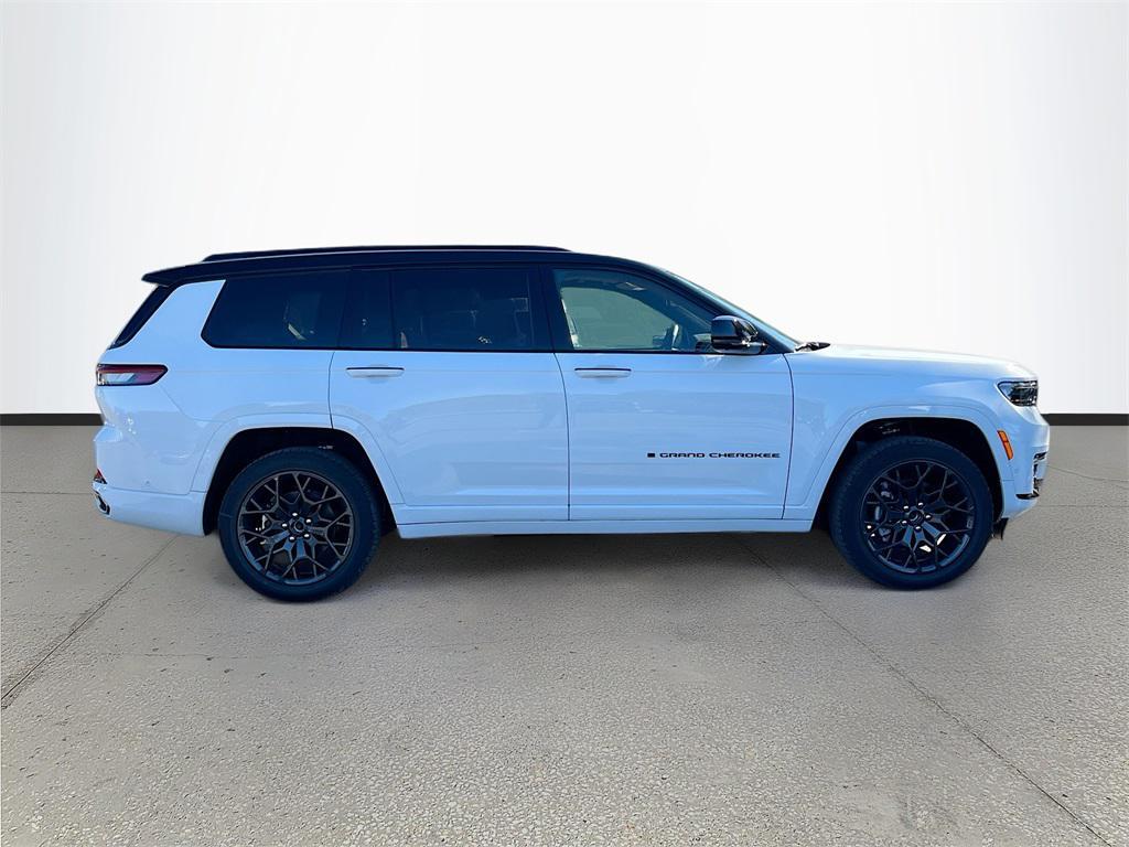 new 2025 Jeep Grand Cherokee L car, priced at $62,917