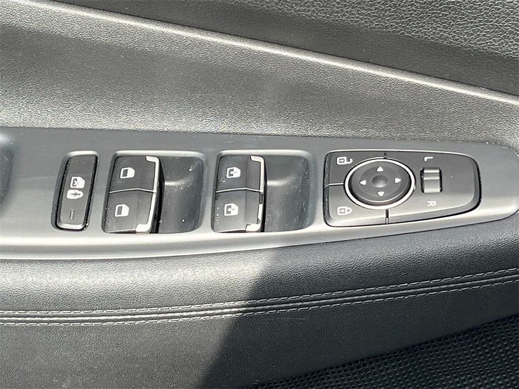 used 2022 Hyundai Santa Fe car, priced at $21,195