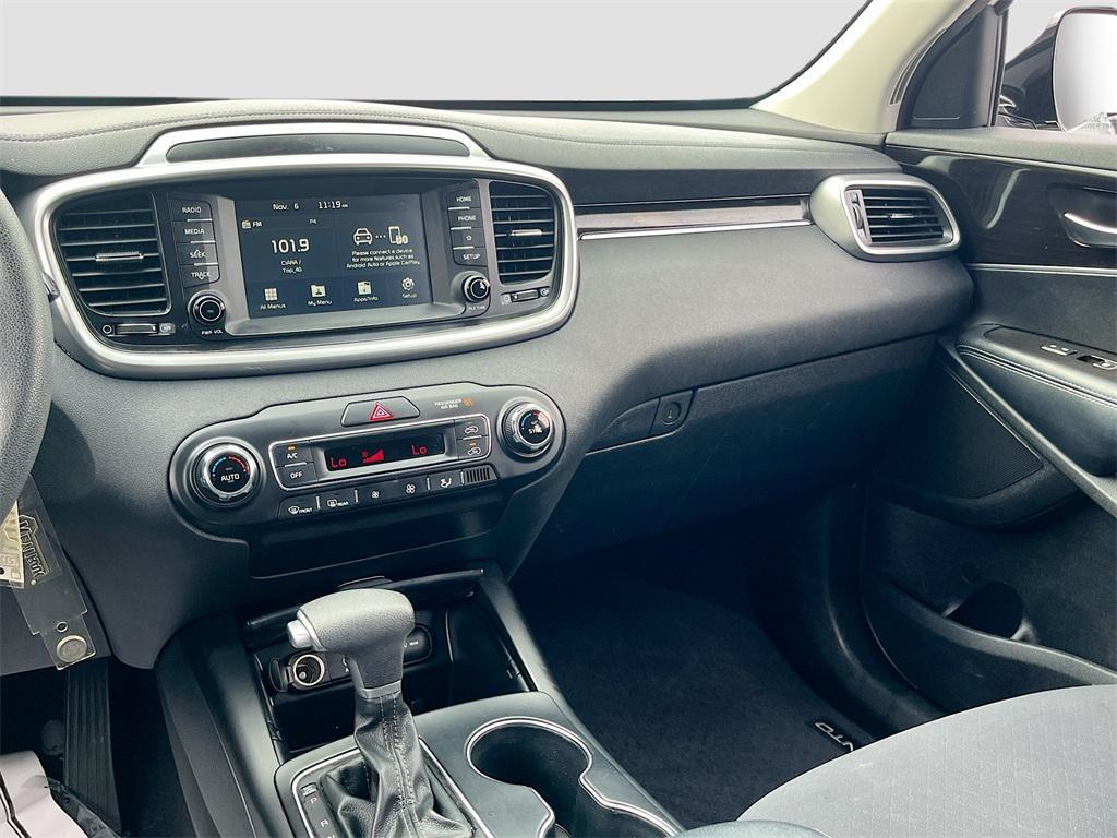 used 2019 Kia Sorento car, priced at $13,409