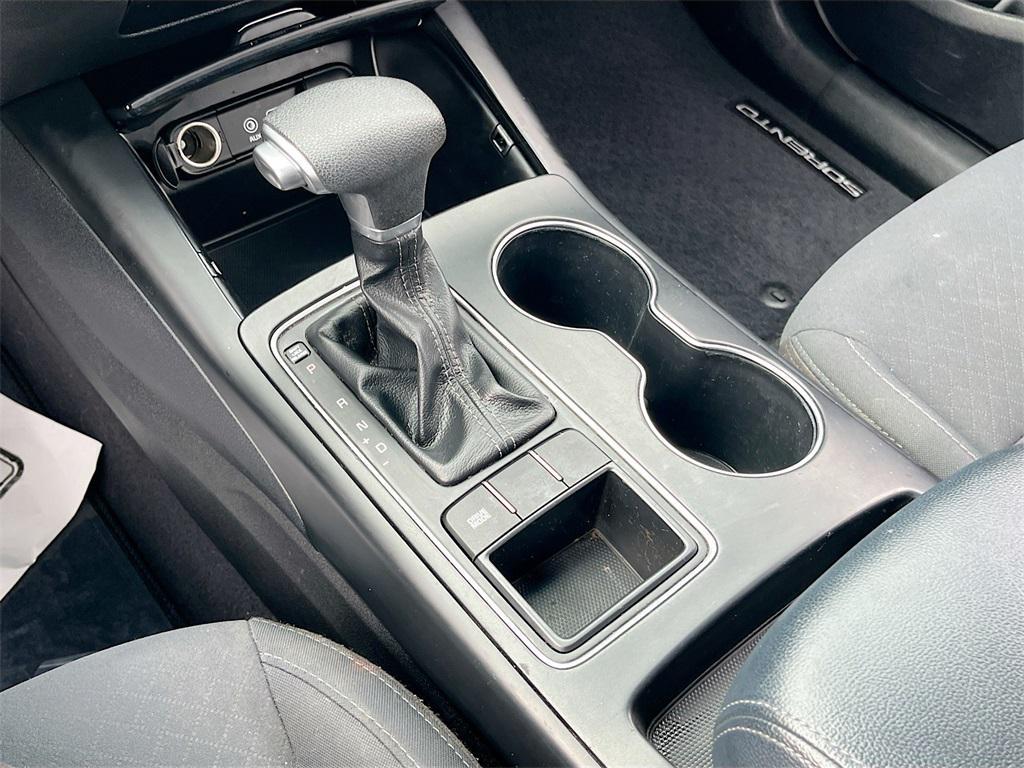 used 2019 Kia Sorento car, priced at $13,409