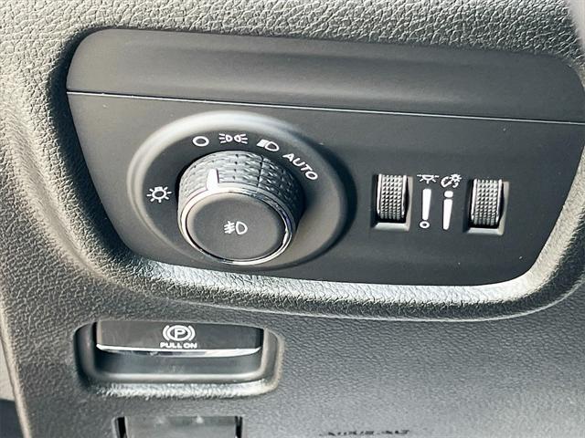 new 2025 Jeep Grand Cherokee L car, priced at $40,611