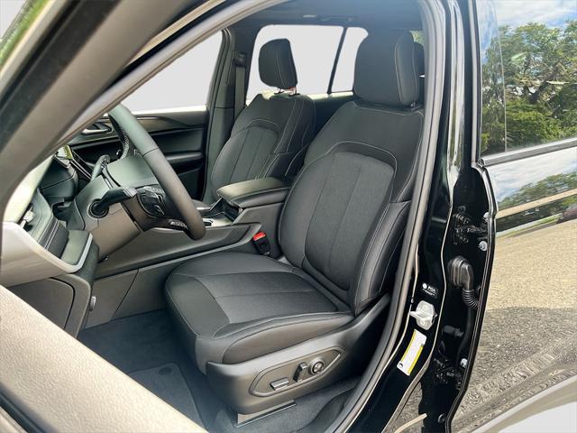 new 2025 Jeep Grand Cherokee car, priced at $35,318