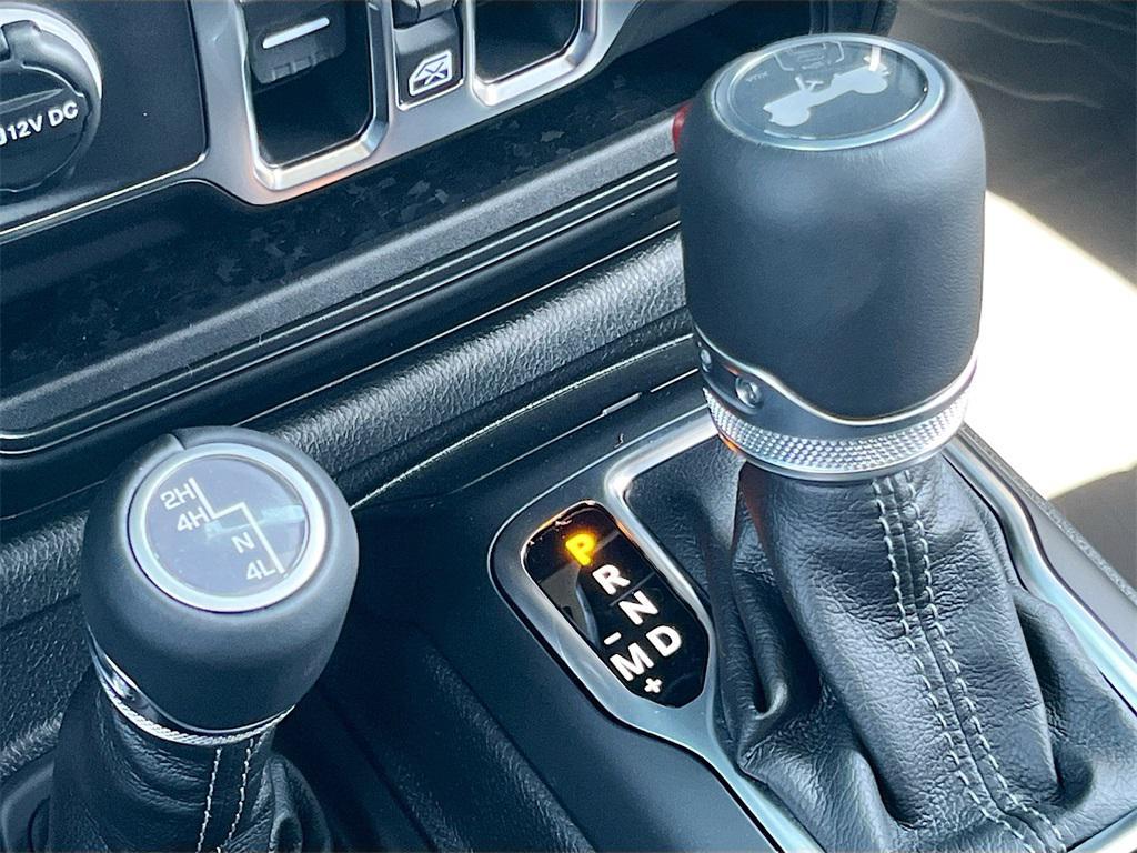 new 2025 Jeep Wrangler car, priced at $48,329