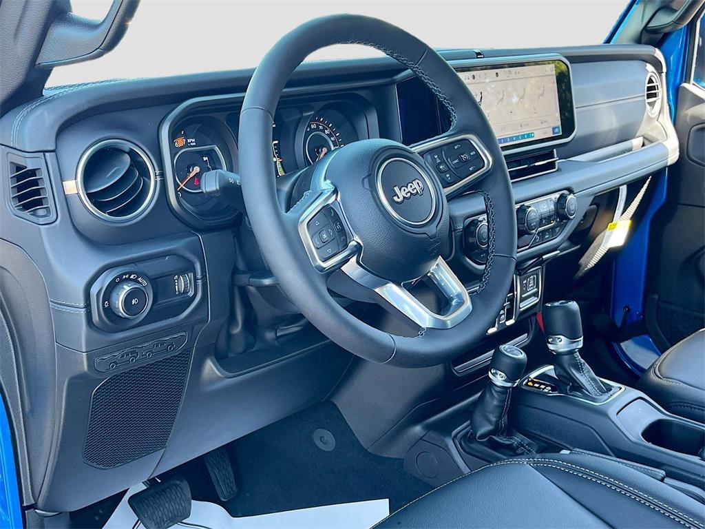 new 2025 Jeep Wrangler car, priced at $48,329