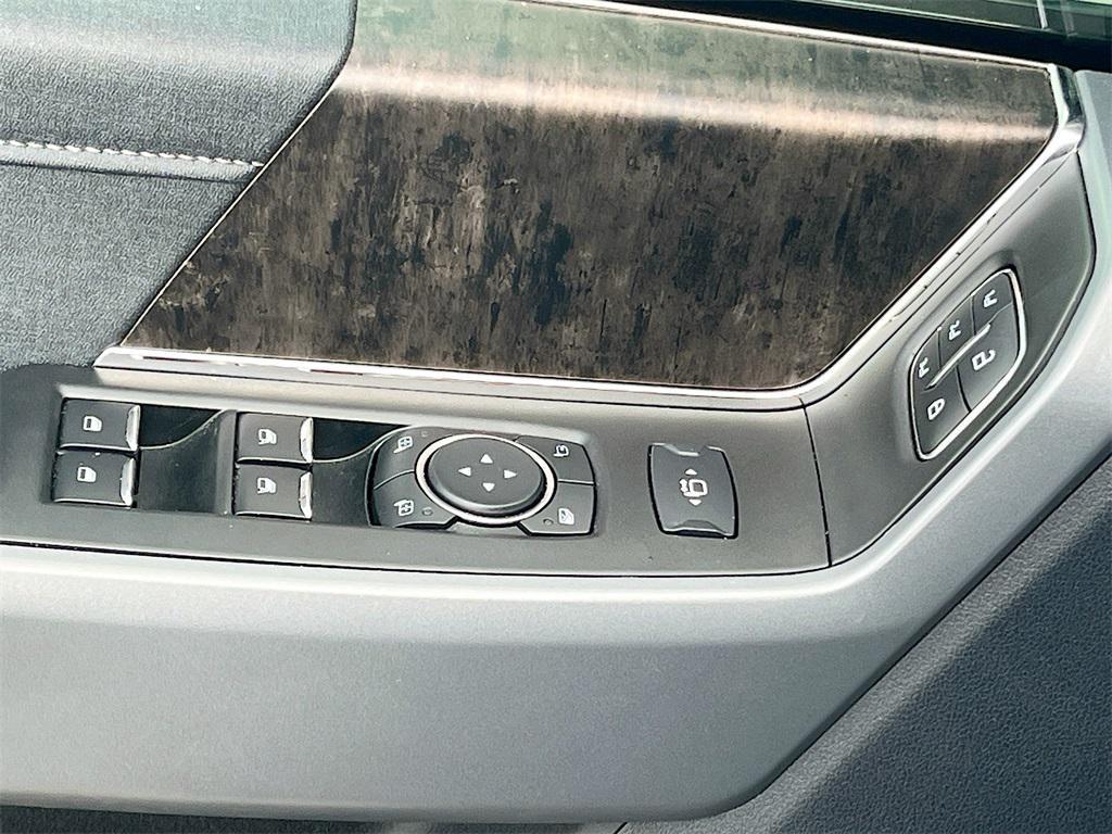 used 2024 Ford F-250 car, priced at $71,403