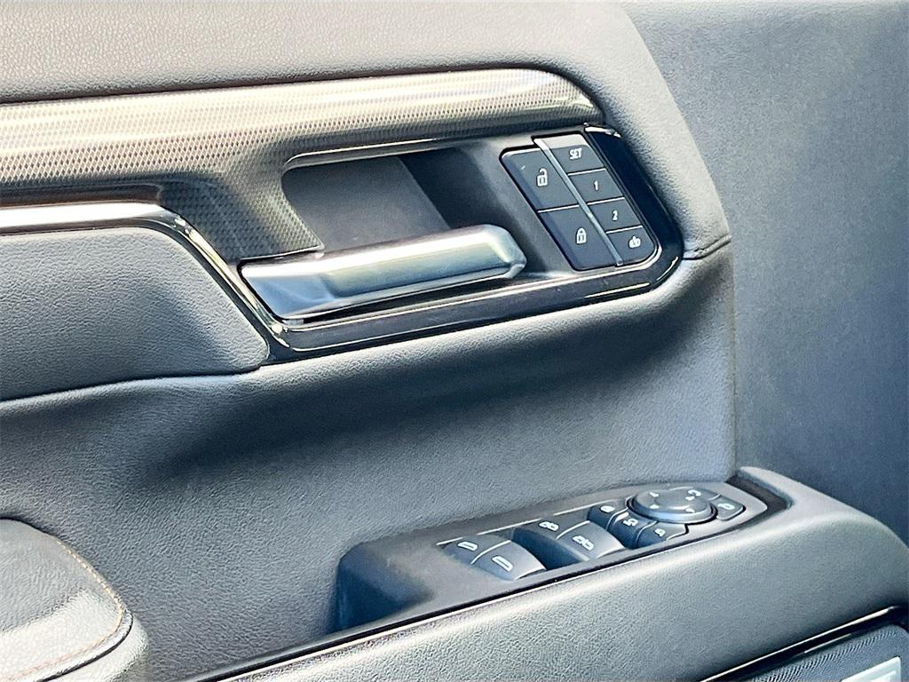 used 2024 GMC Sierra 2500 car, priced at $74,633