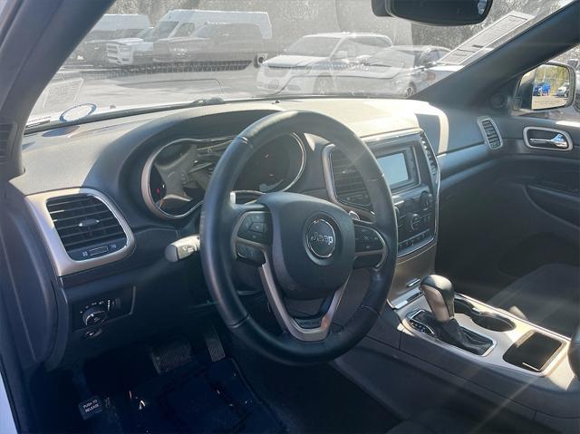 used 2017 Jeep Grand Cherokee car, priced at $13,955