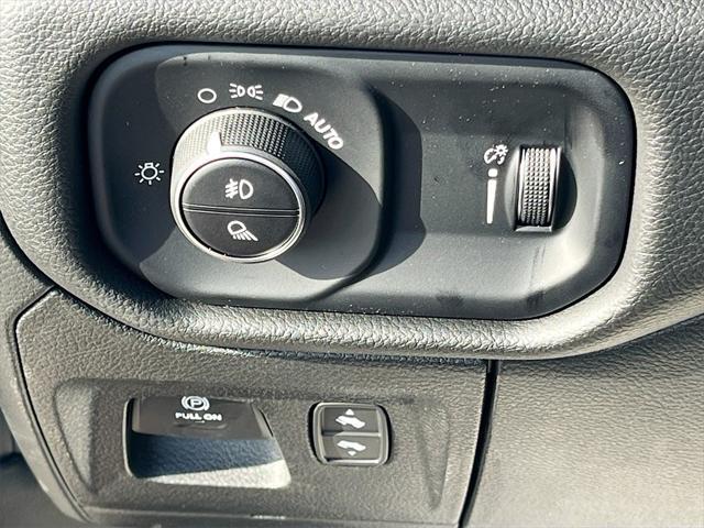 new 2025 Ram 1500 car, priced at $43,065