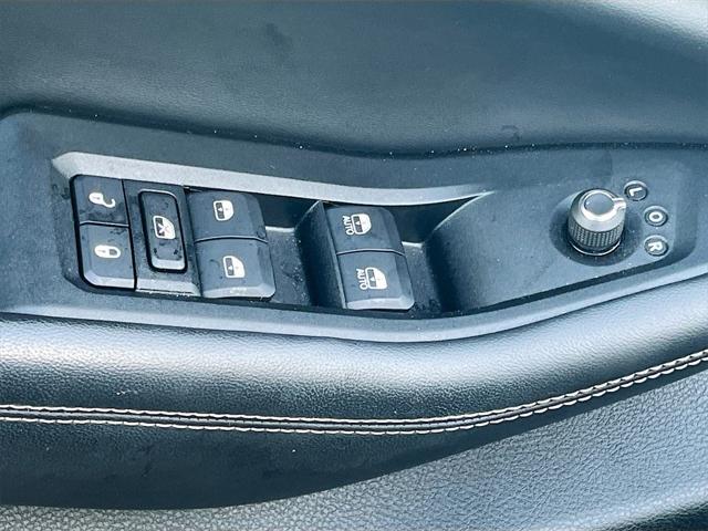 used 2023 Jeep Grand Cherokee car, priced at $27,843