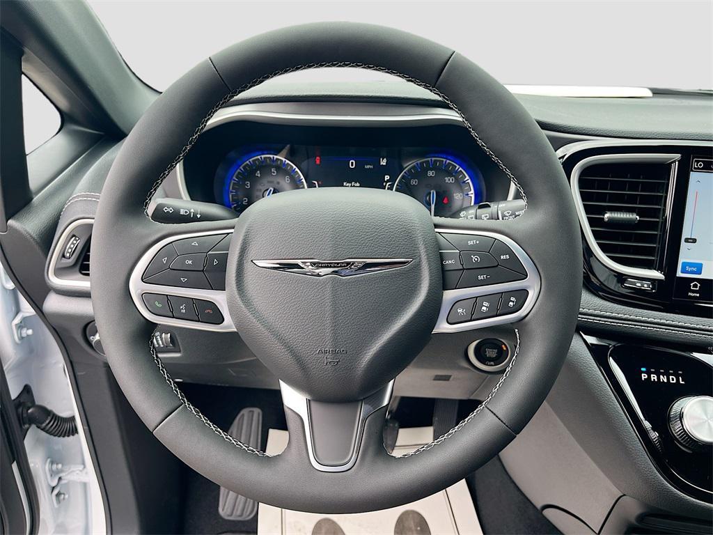 new 2026 Chrysler Pacifica car, priced at $41,962