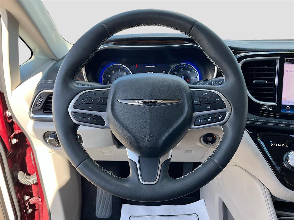 used 2023 Chrysler Pacifica car, priced at $24,984