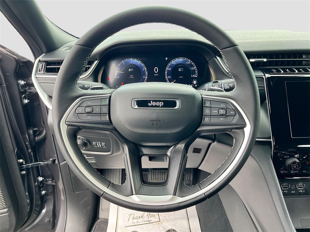new 2025 Jeep Grand Cherokee car, priced at $37,071