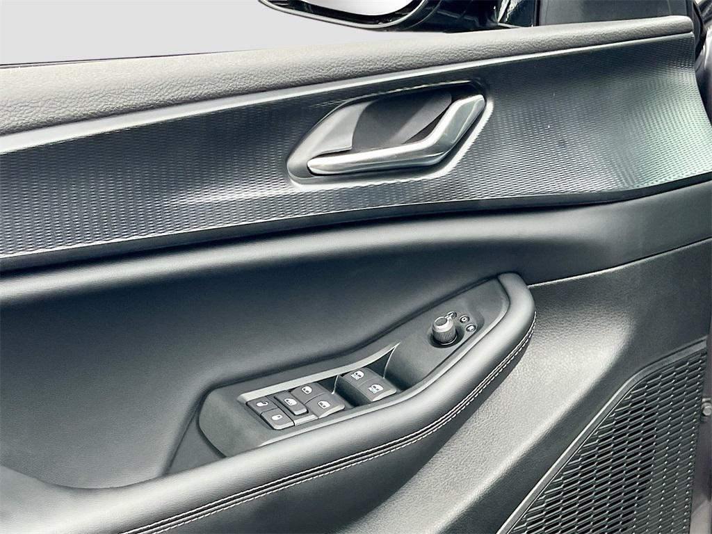 new 2025 Jeep Grand Cherokee car, priced at $37,071