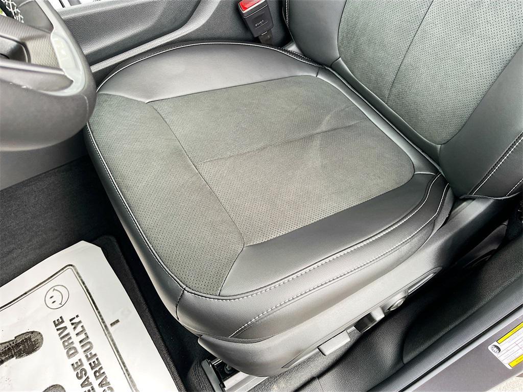 new 2025 Jeep Grand Cherokee car, priced at $37,071