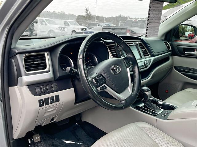 used 2019 Toyota Highlander car, priced at $27,993