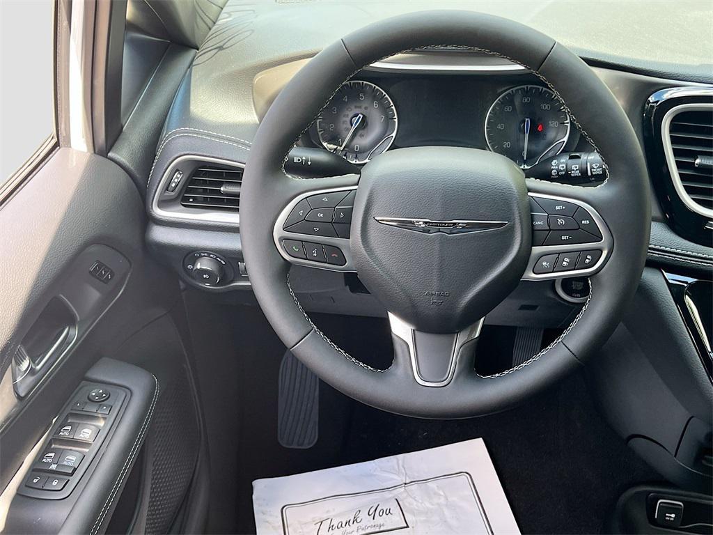 new 2026 Chrysler Pacifica car, priced at $36,038