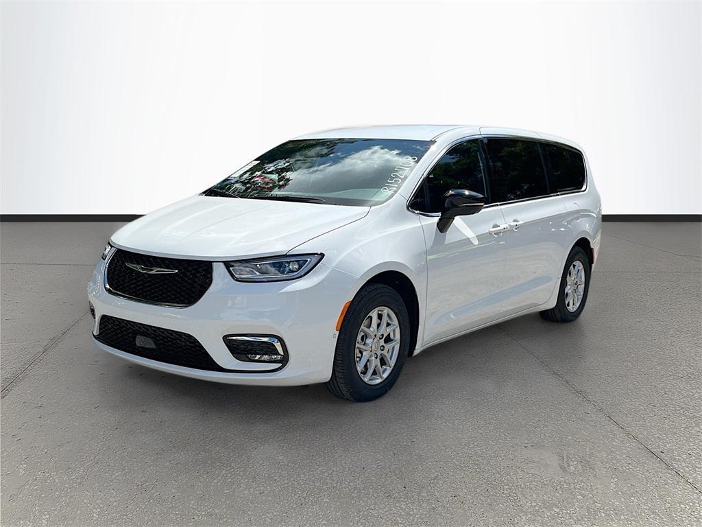new 2026 Chrysler Pacifica car, priced at $36,038