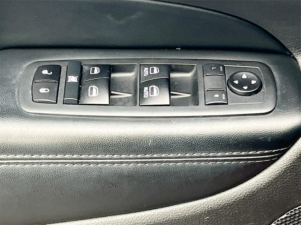 used 2020 Jeep Grand Cherokee car, priced at $19,291