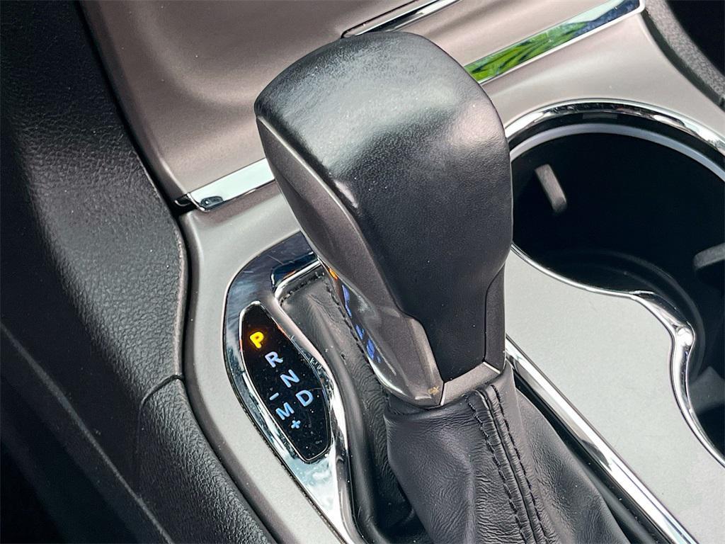 used 2020 Jeep Grand Cherokee car, priced at $19,291