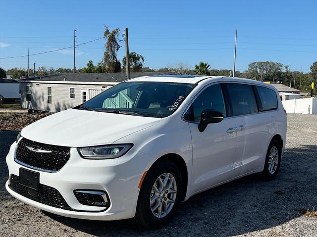 new 2025 Chrysler Pacifica car, priced at $50,465