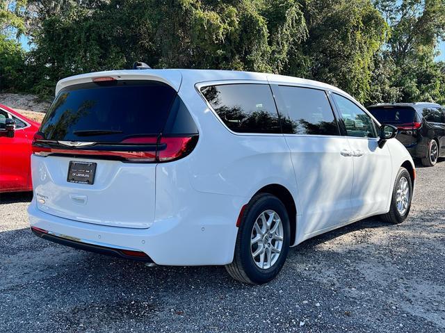 new 2025 Chrysler Pacifica car, priced at $50,465