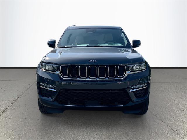 new 2025 Jeep Grand Cherokee car, priced at $43,159