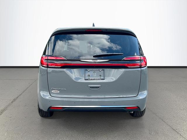 new 2024 Chrysler Pacifica car, priced at $40,348