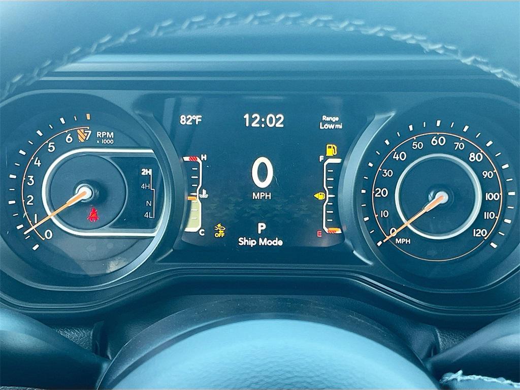 new 2025 Jeep Gladiator car, priced at $44,049