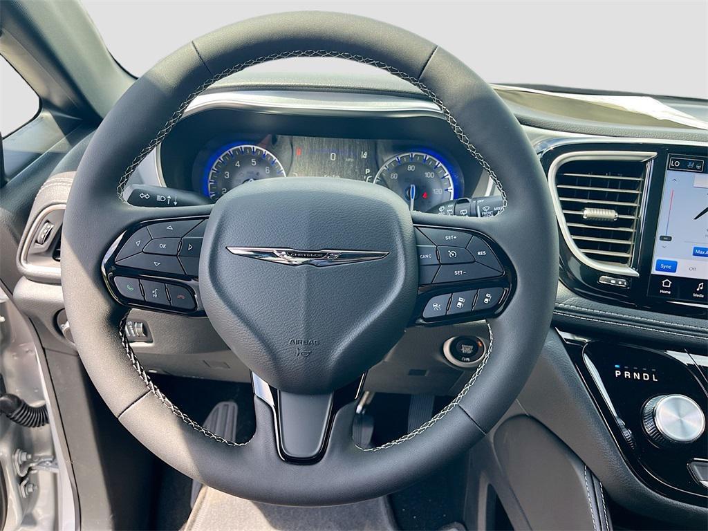 new 2026 Chrysler Pacifica car, priced at $49,695