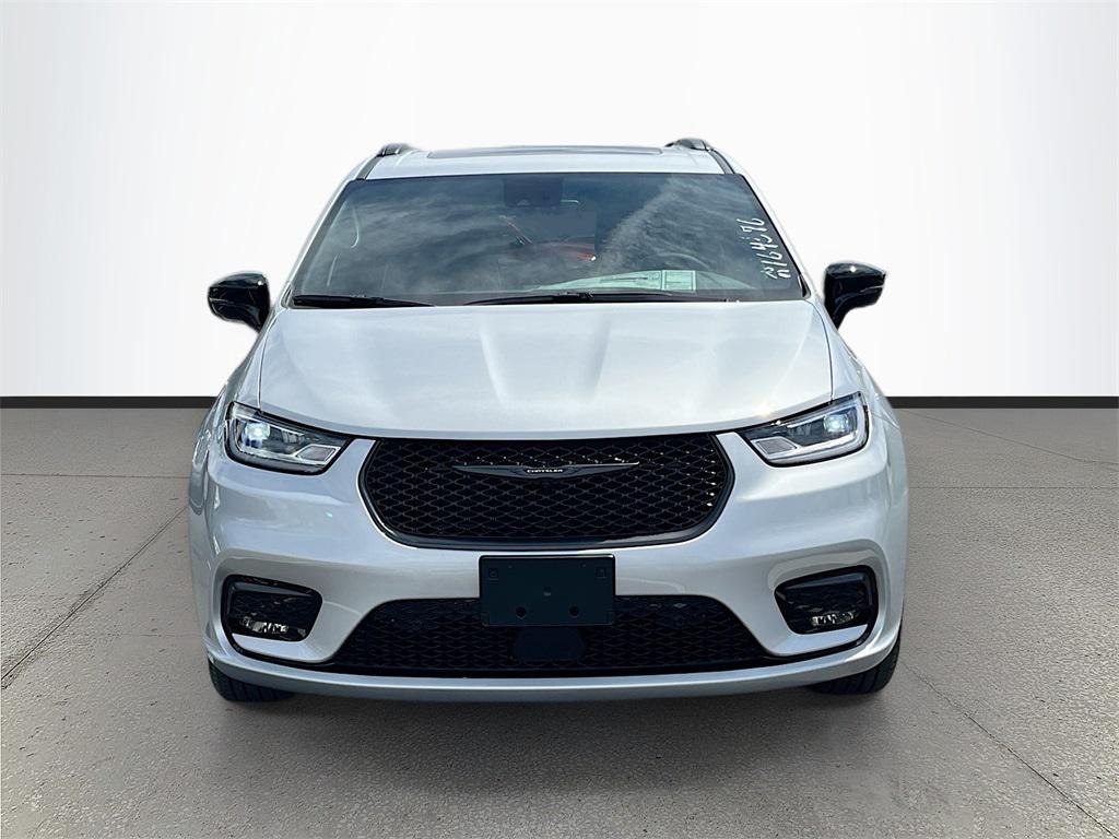 new 2026 Chrysler Pacifica car, priced at $49,695