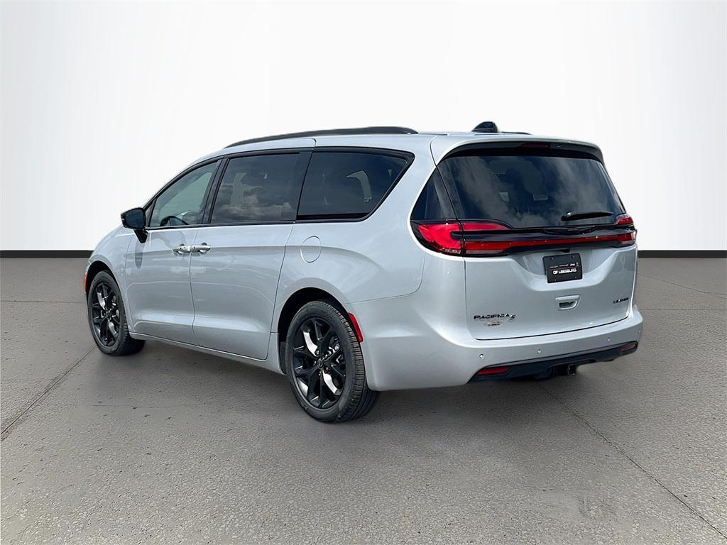 new 2026 Chrysler Pacifica car, priced at $49,695