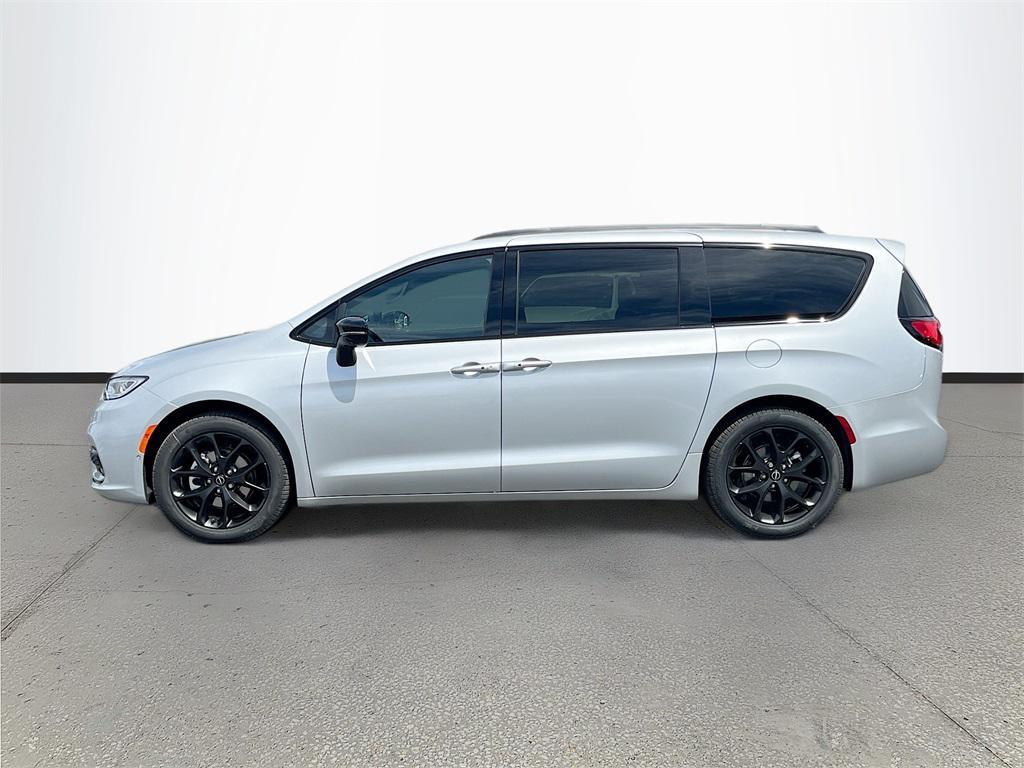 new 2026 Chrysler Pacifica car, priced at $49,695
