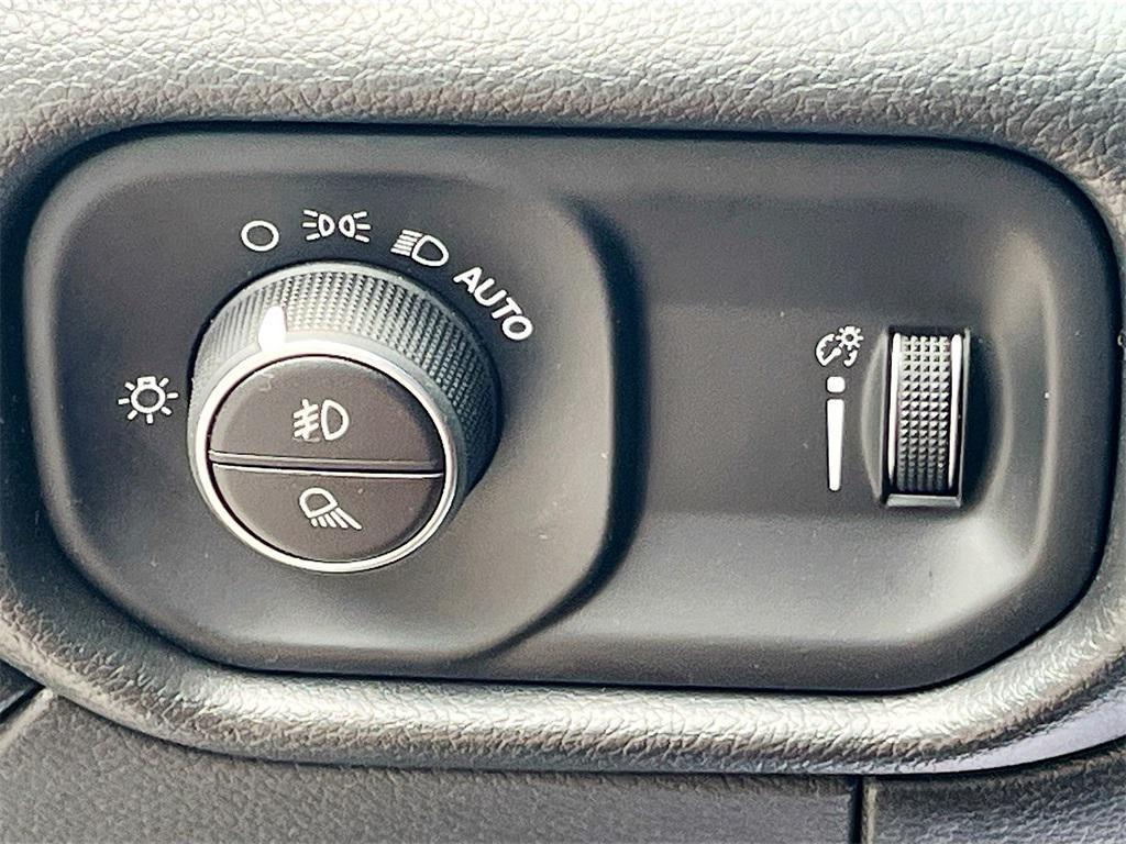 new 2025 Ram 2500 car, priced at $60,342