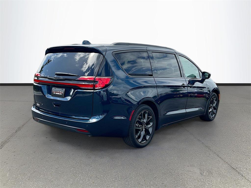 used 2021 Chrysler Pacifica car, priced at $25,677