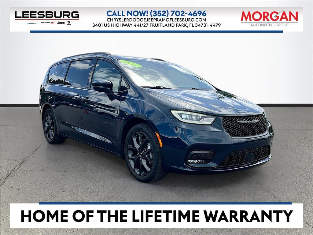 used 2021 Chrysler Pacifica car, priced at $25,677