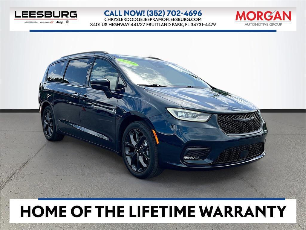 used 2021 Chrysler Pacifica car, priced at $25,677