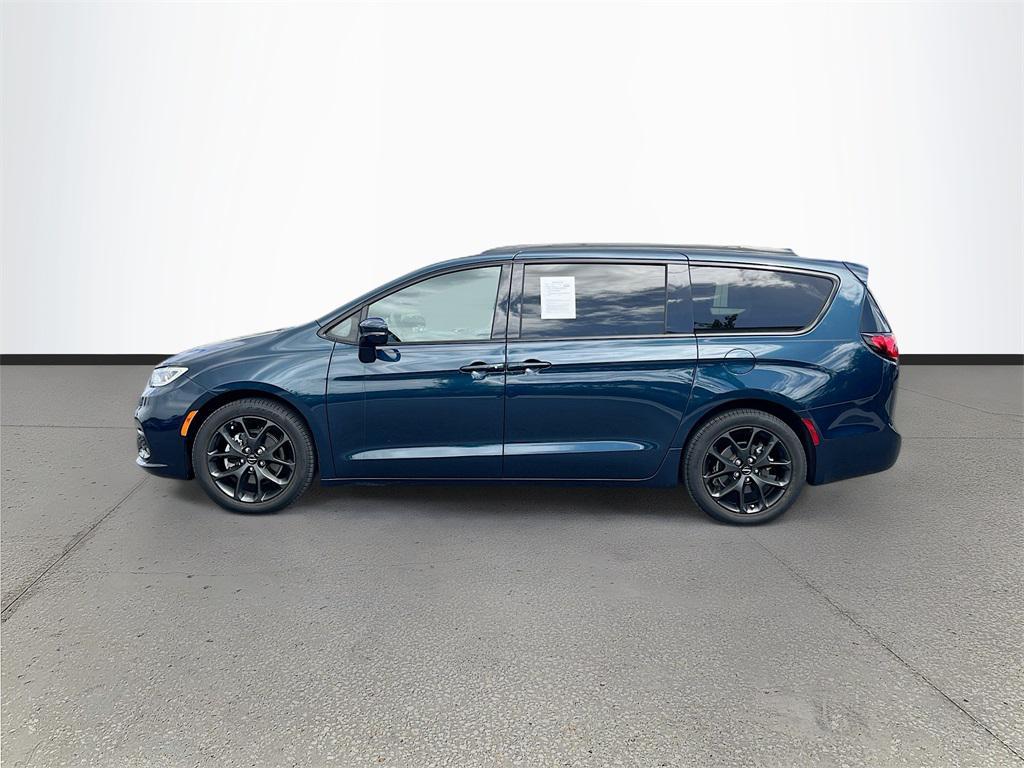used 2021 Chrysler Pacifica car, priced at $25,677