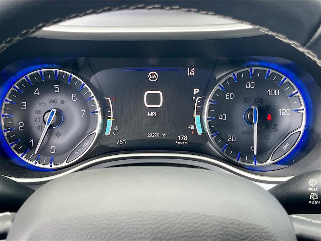 used 2021 Chrysler Pacifica car, priced at $25,677