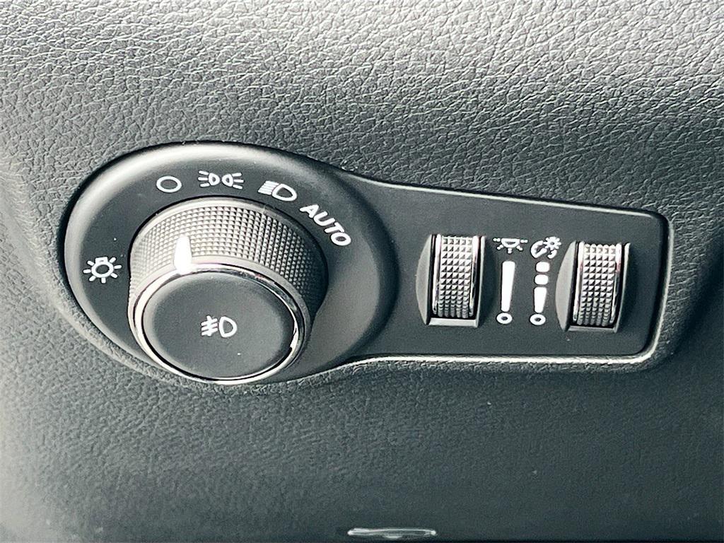 new 2026 Jeep Compass car, priced at $33,468