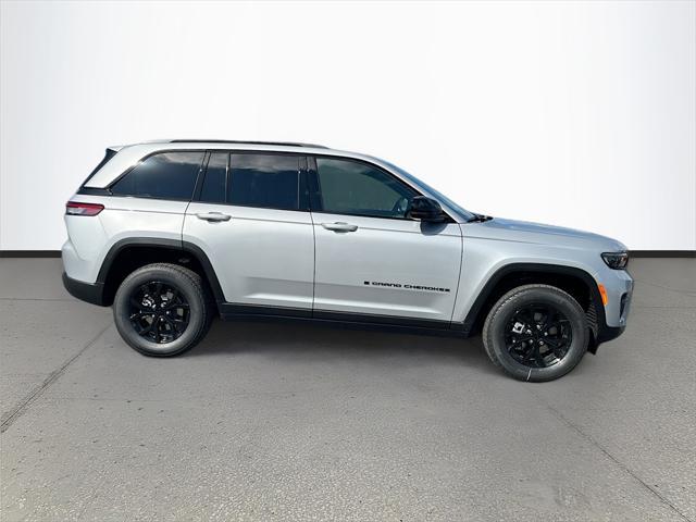 new 2025 Jeep Grand Cherokee car, priced at $38,949
