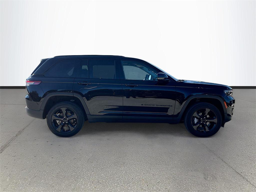 used 2023 Jeep Grand Cherokee car, priced at $30,487